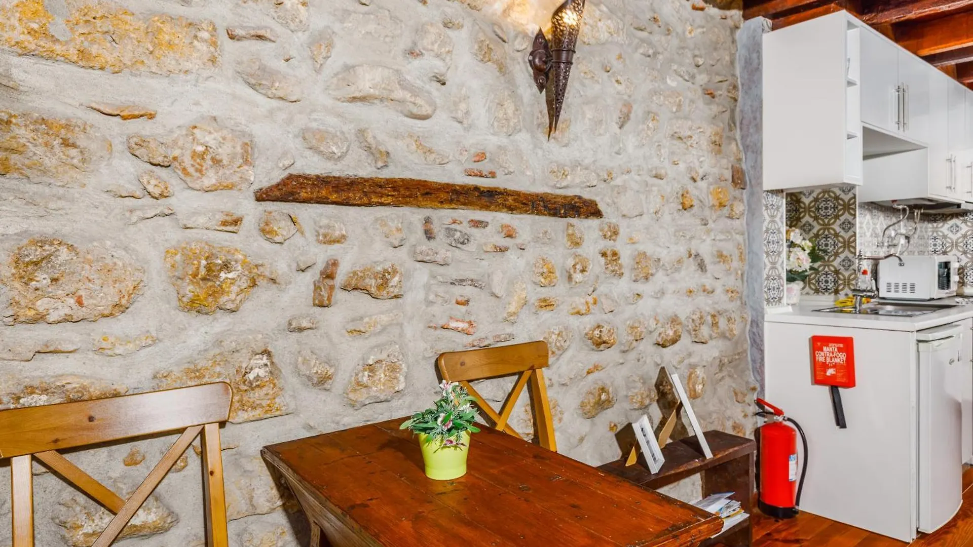 Medieval Apartament Alfama-Center 리스본 아파트
